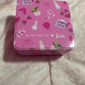 Glow Recipe x Barbie Pink collectible Makeup Tin (limited edition + sold out)